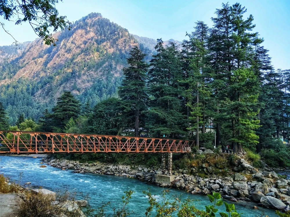 Day 1: Arrival in Kasol | Manikaran Sahib | Chalal Village | Artist Night