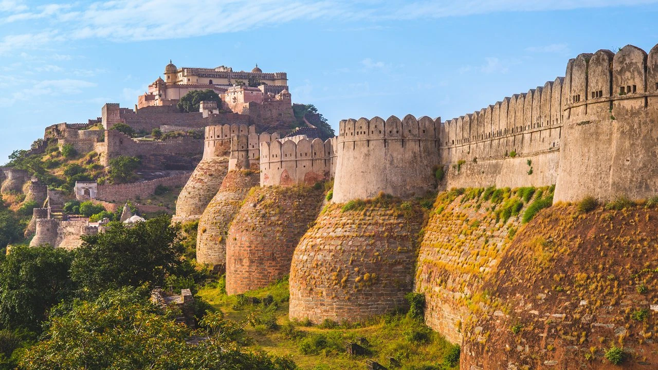 Day 2: Kumbhalgarh Fort Day Trip | Return to Delhi